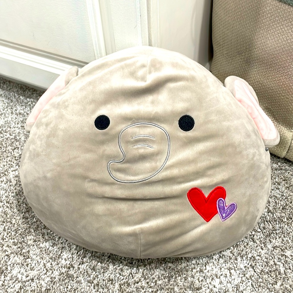 Rare Valentine’s Day squishmallow!